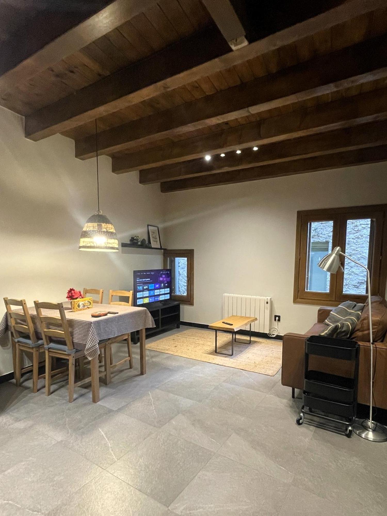 Apartamento Duplex En El Puente Historico, Gra De Fajol Кампродон Экстерьер фото